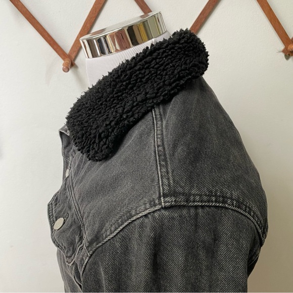 Sherpa Lined Denim Trucker Jacket - Picture 4 of 13